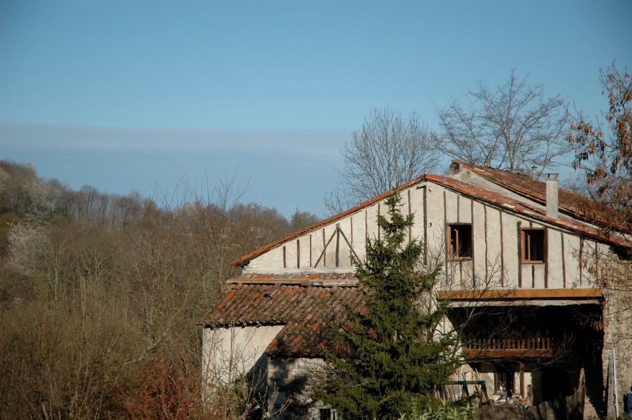 Gite Fermier De Saint-Lizier Экстерьер фото